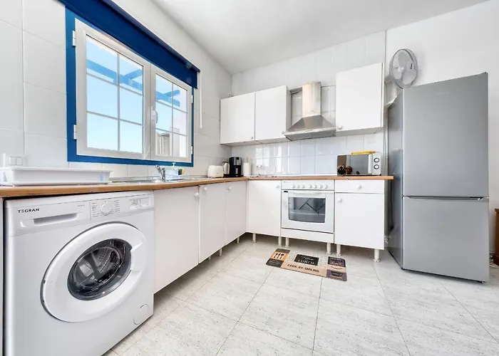 Bonitas Vistas - By Lanzarote *