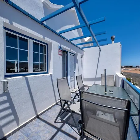 Bonitas Vistas - Balcony - By Lanzarote Vakantiehuis *